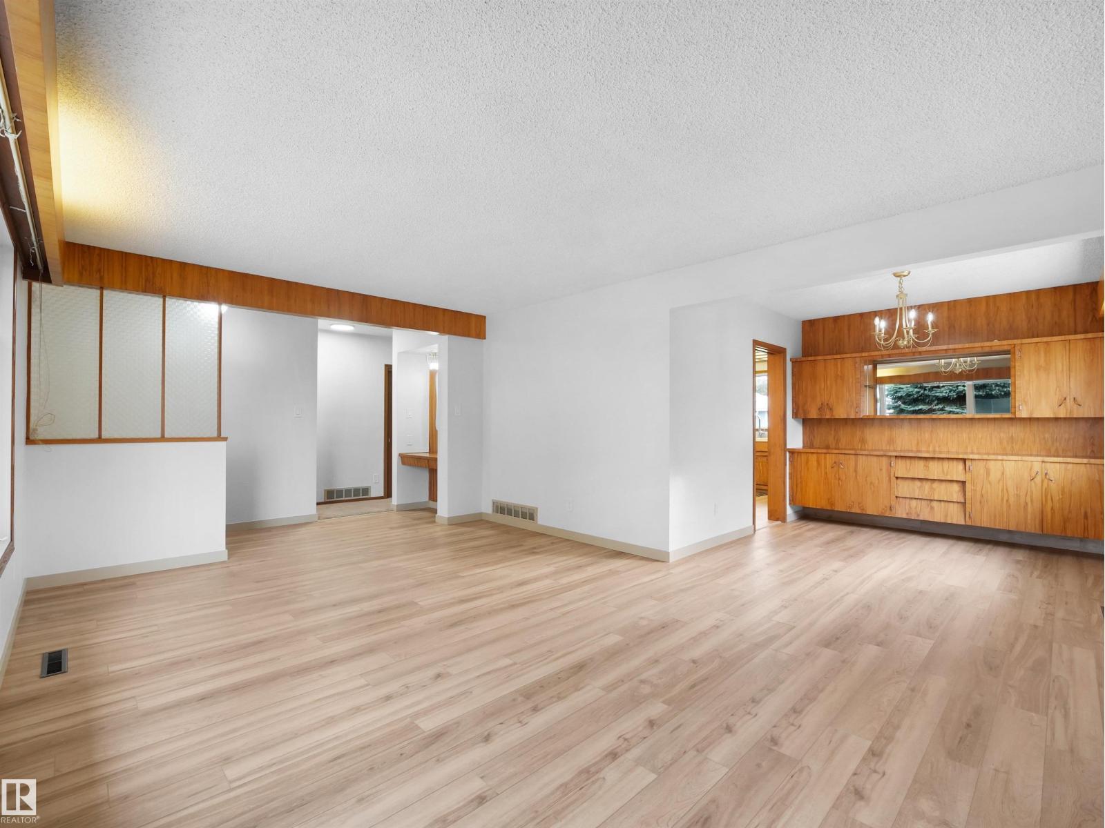 10307 135 Av Nw, Edmonton, Alberta  T5E 1P3 - Photo 6 - E4510480