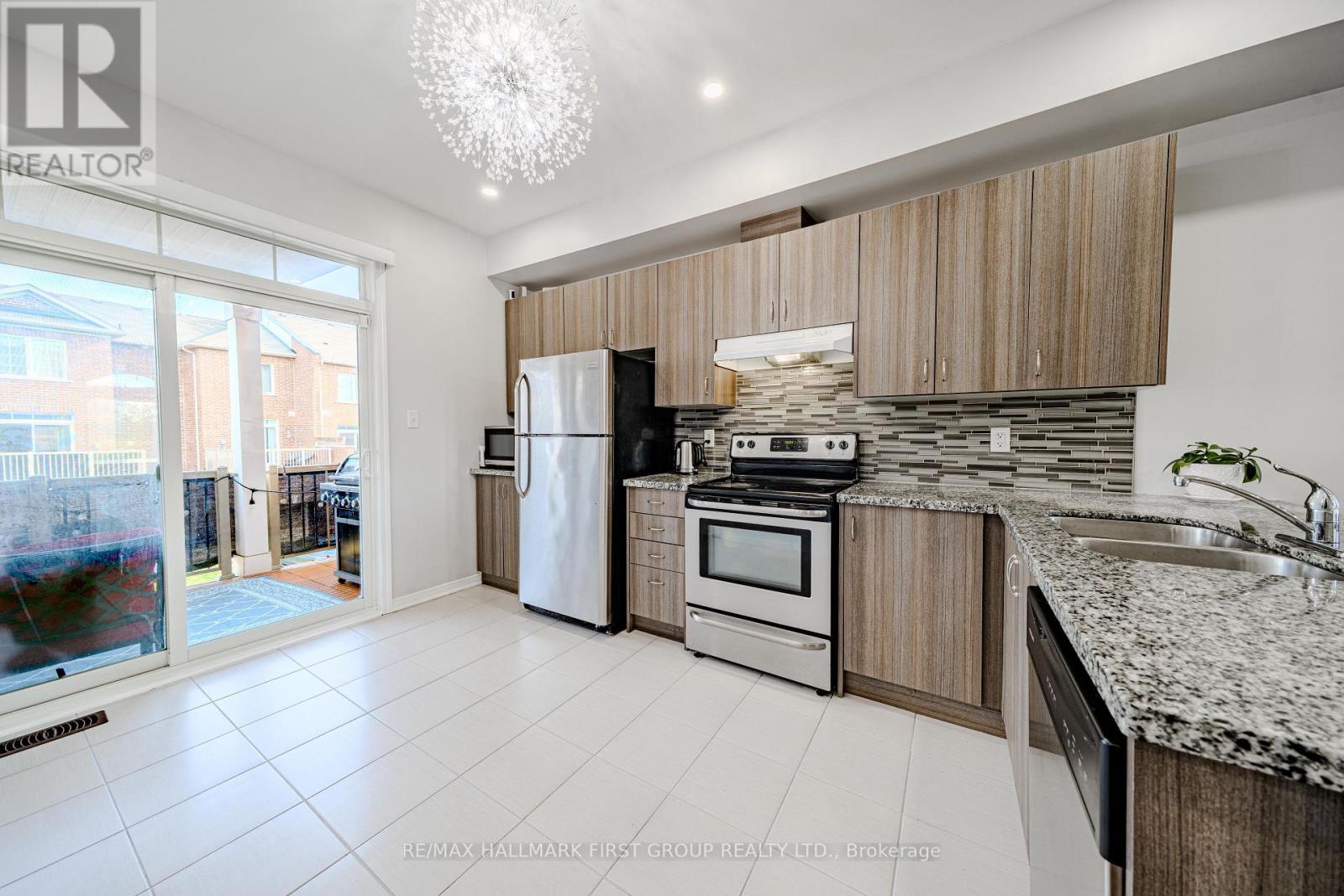 1393 Salem Road N, Ajax, Ontario L1Z 0R9 - Photo 16 - E13830214