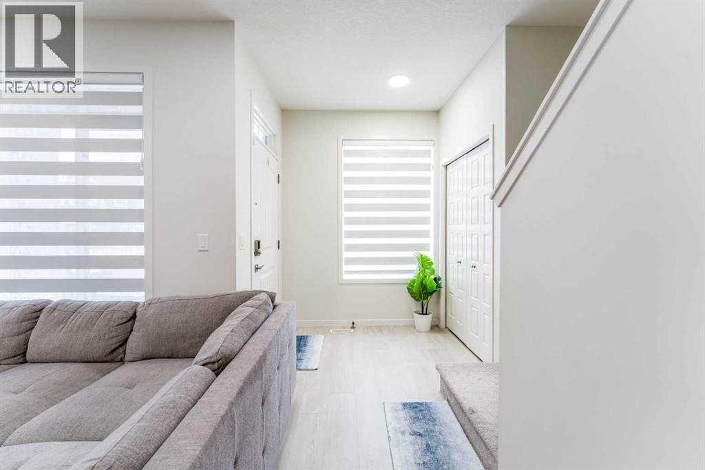 172 Belmont Green SW, Calgary, Alberta  T2X 4W3 - Photo 7 - A2345282