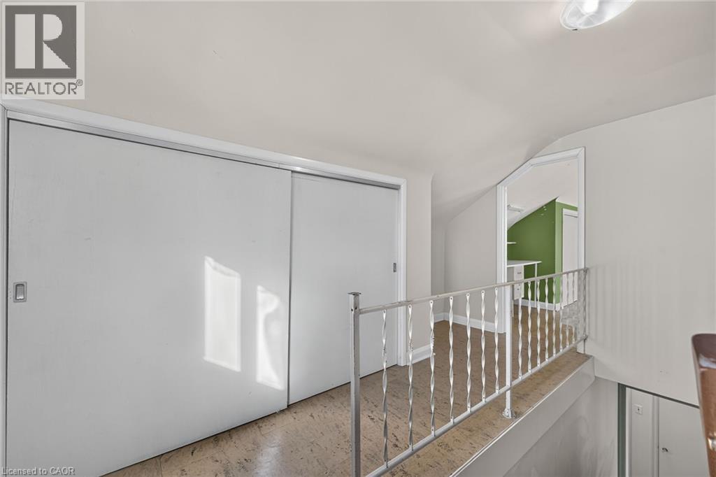 174 Montrose Avenue, Hamilton, Ontario  L8K 4Y9 - Photo 24 - 40865036