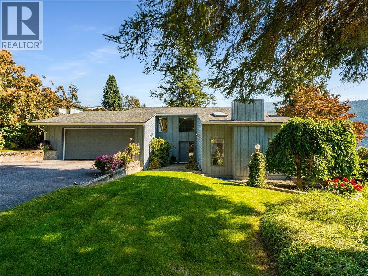 1512 Nasookin Road, Nelson, British Columbia
