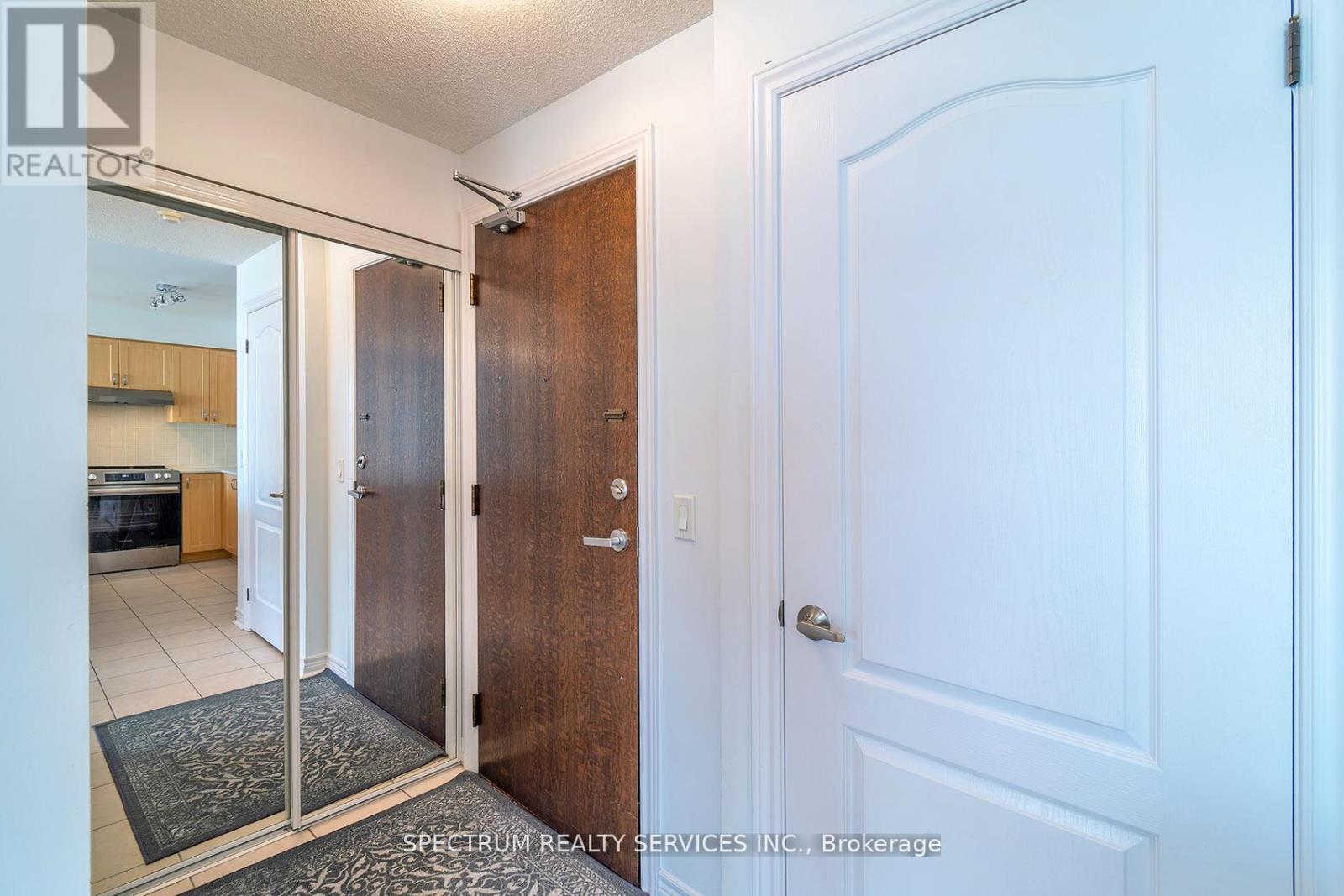 904 - 15 North Park Road, Vaughan, Ontario  L4J 0A1 - Photo 6 - N13830338