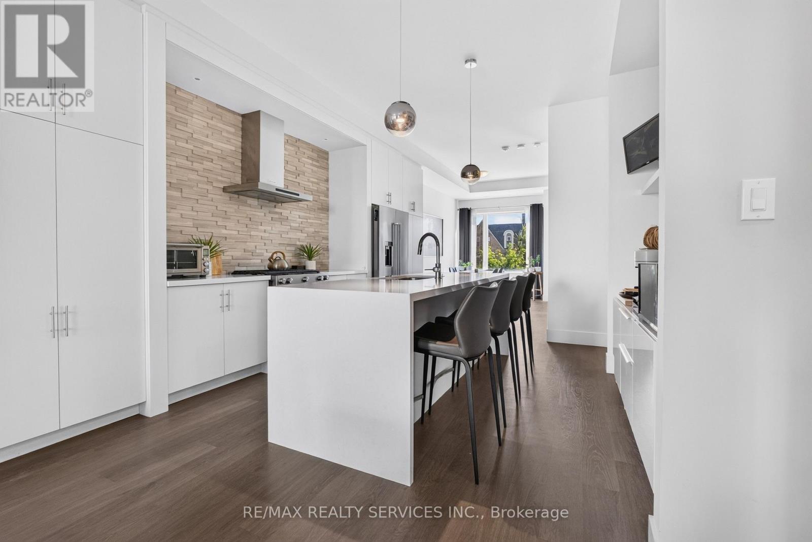 3878 Major Mackenzie Drive W, Vaughan, Ontario  L4H 4R2 - Photo 12 - N13830394