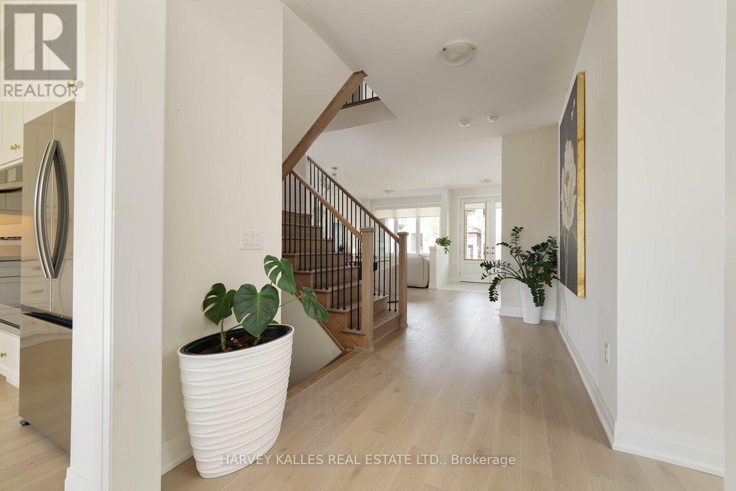 Main Floor - 253 Seaview Heights, East Gwillimbury, Ontario  L9N 0Z1 - Photo 10 - N13830440
