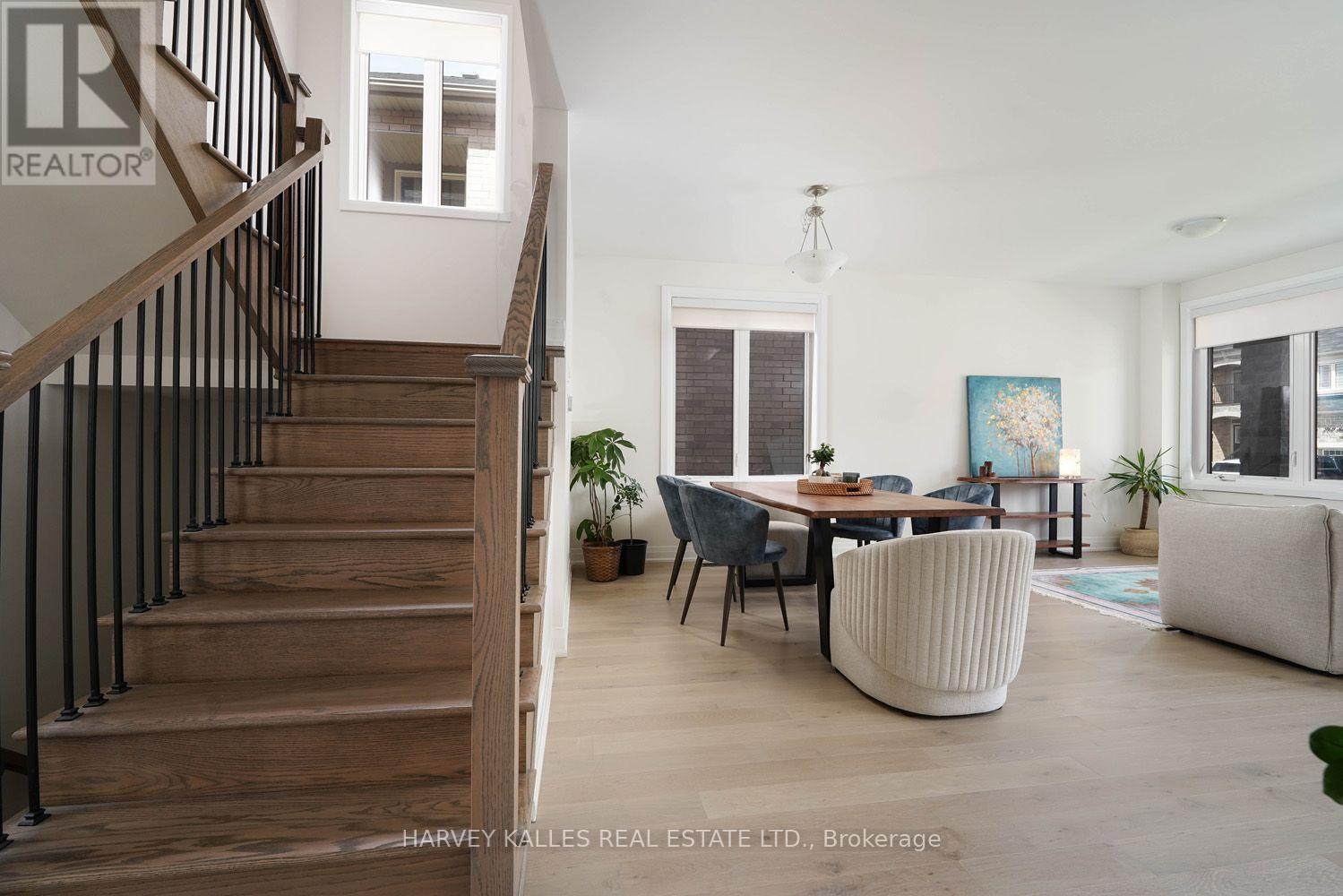 Main Floor - 253 Seaview Heights, East Gwillimbury, Ontario  L9N 0Z1 - Photo 9 - N13830440