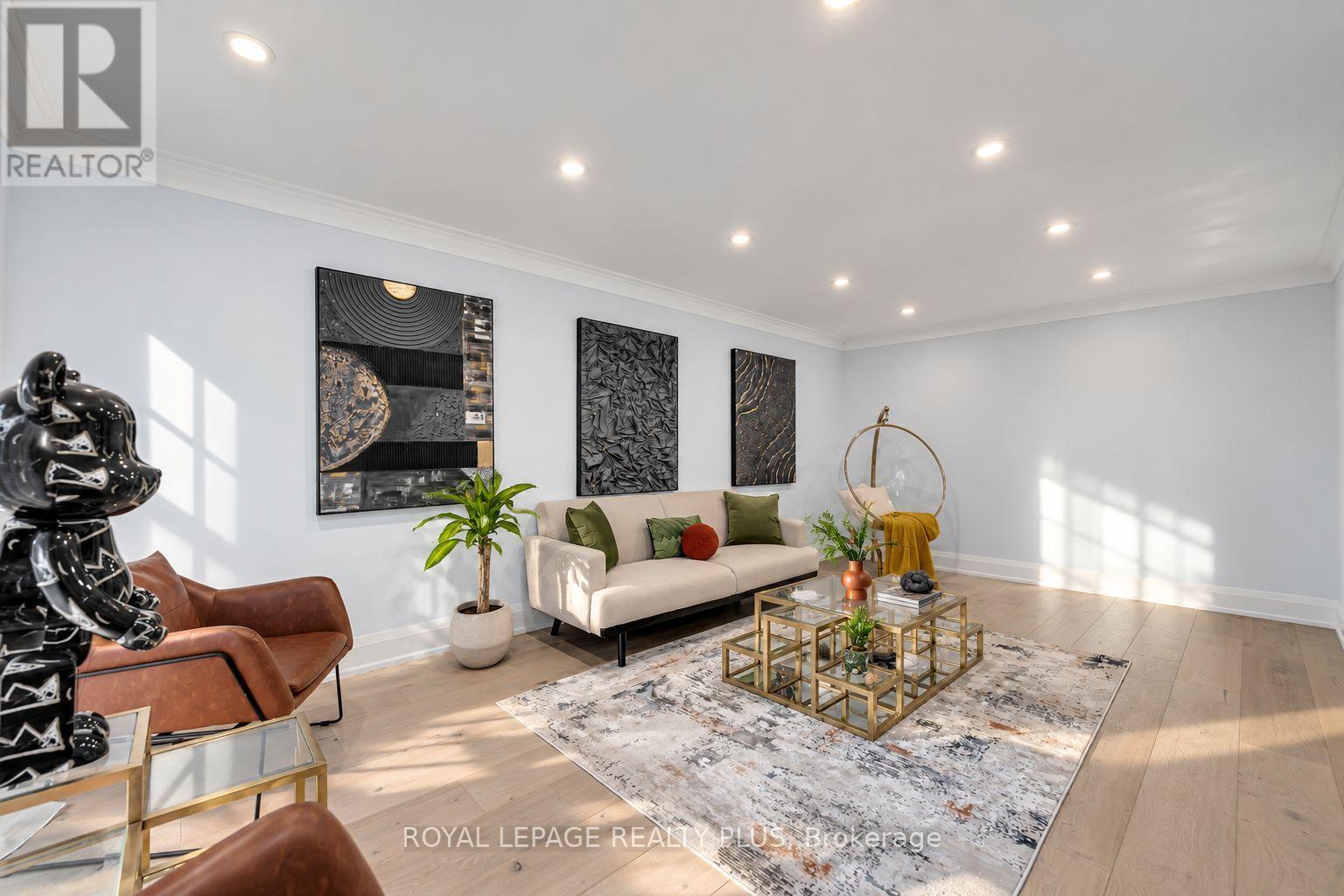 4344 Dallas Court, Mississauga, Ontario L4W 4G7 - Photo 8 - W13830220