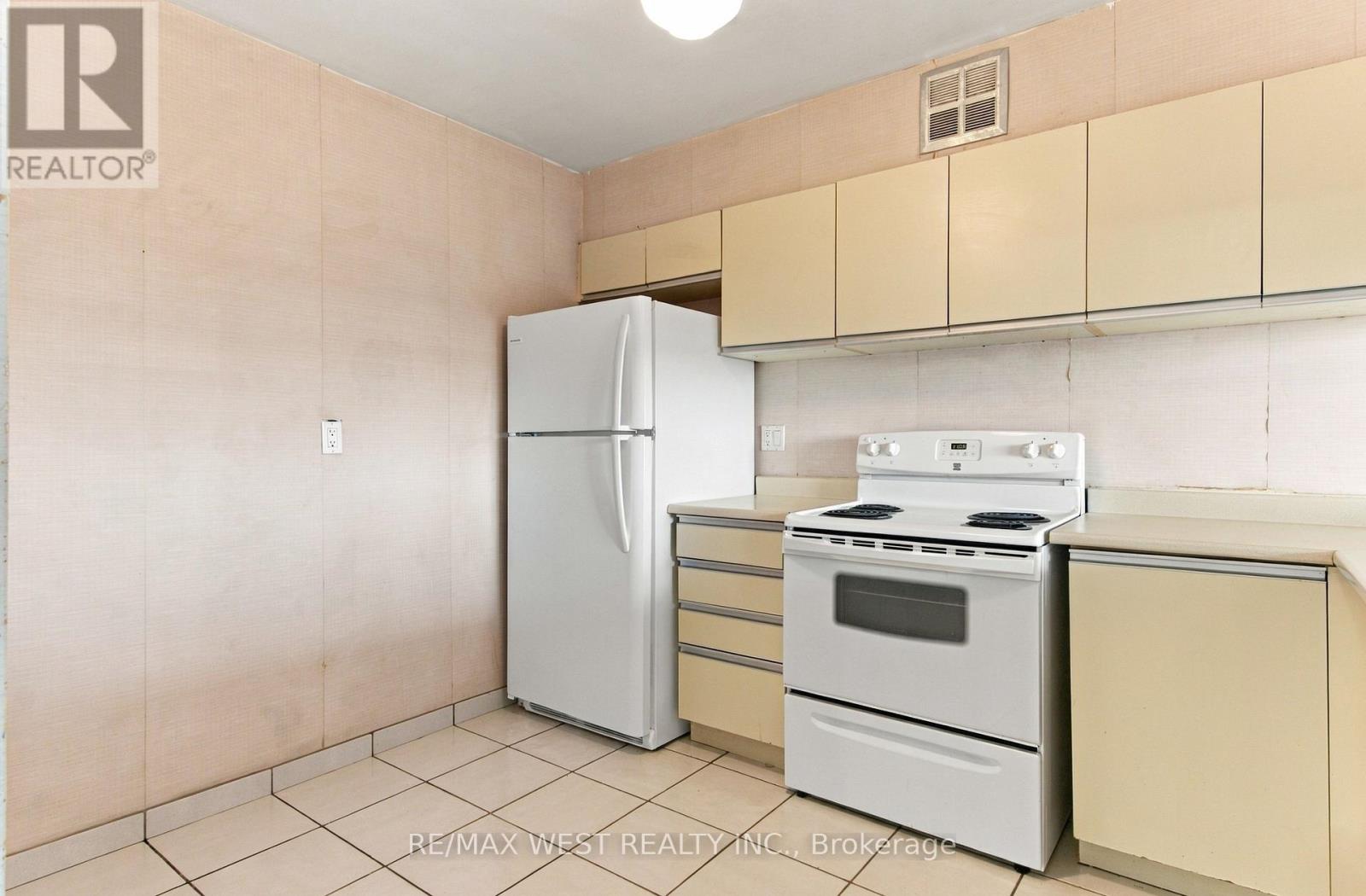 2107 - 234 Albion Road, Toronto, Ontario  M9W 6A5 - Photo 6 - W13830352