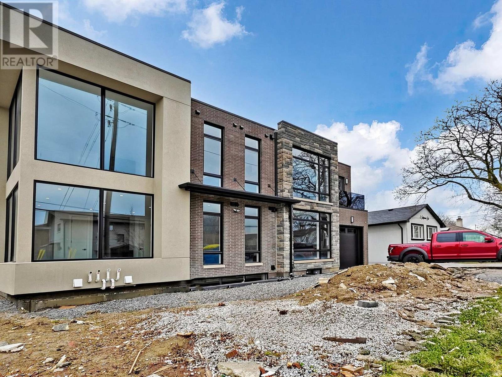 5a - 170 Dixon Road, Toronto, Ontario  M9P 2L8 - Photo 2 - W13830400