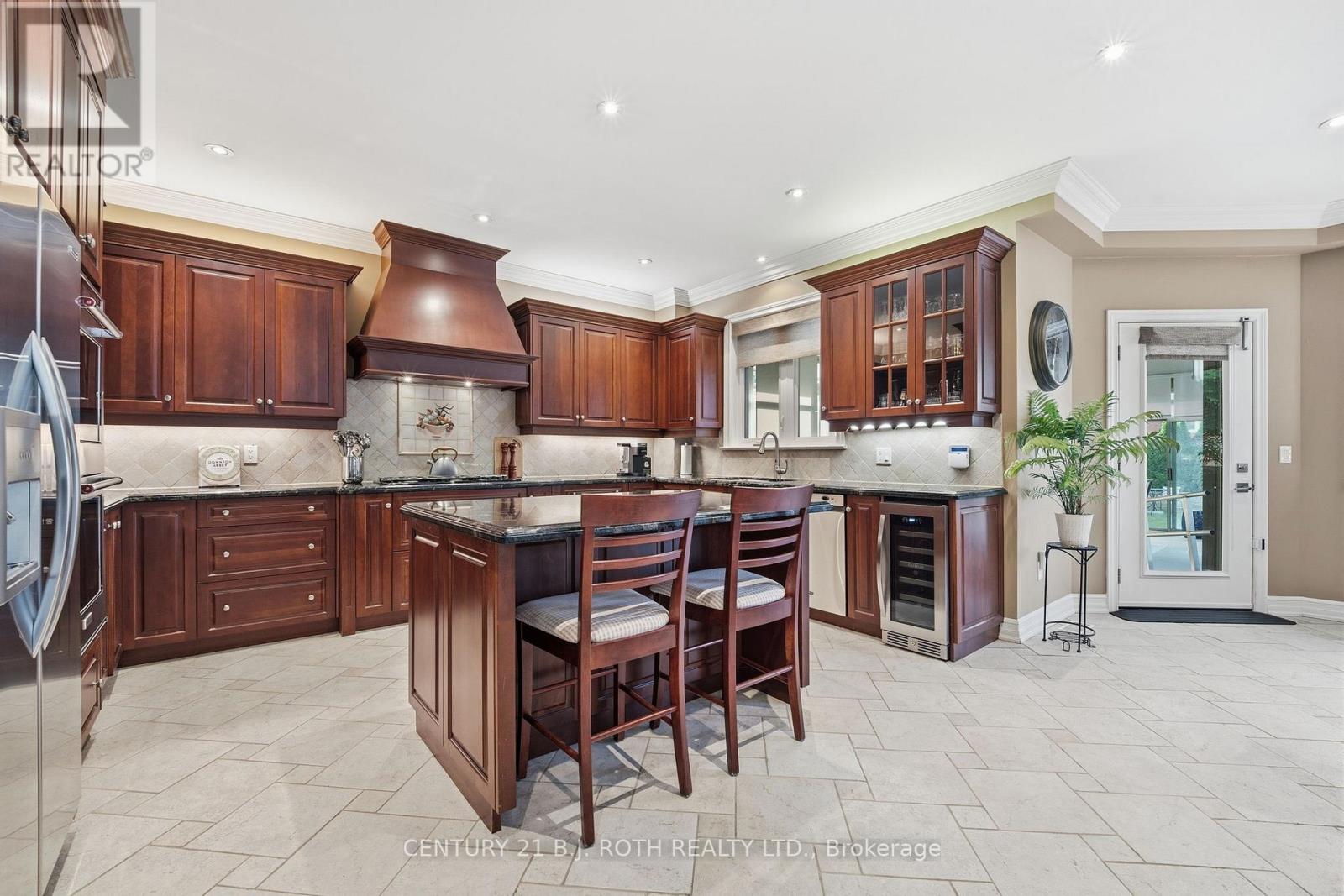 20 Creston Road, Toronto, Ontario  M6A 1J1 - Photo 12 - W13830420