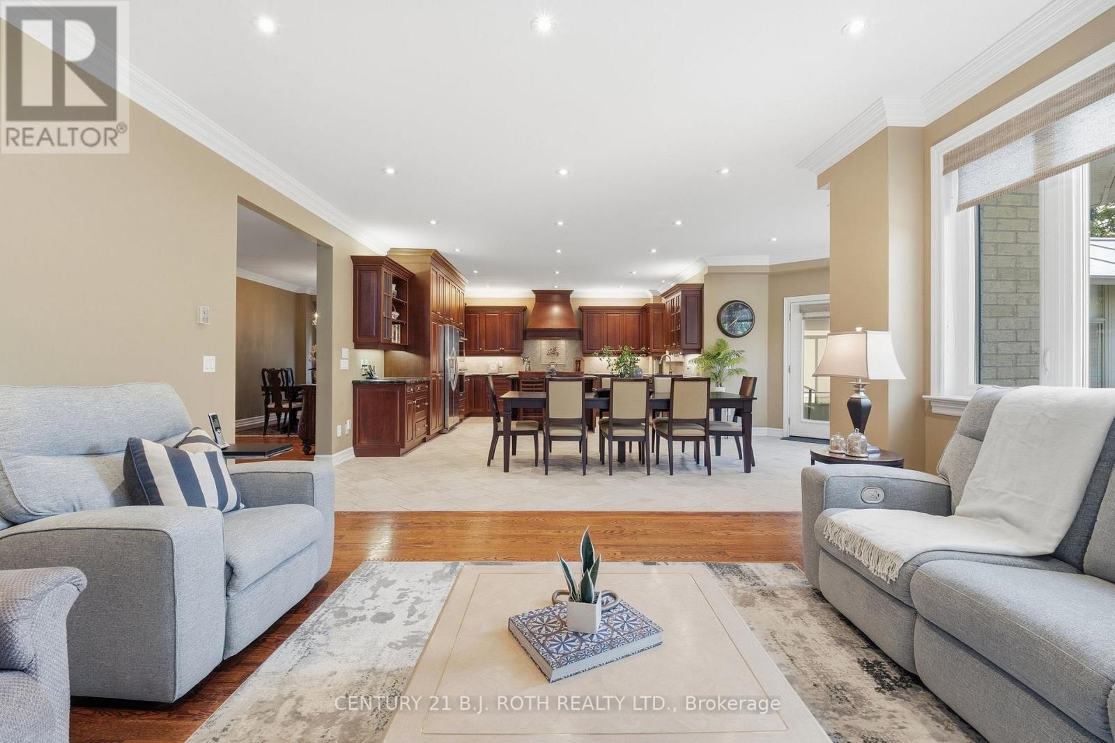 20 Creston Road, Toronto, Ontario  M6A 1J1 - Photo 19 - W13830420