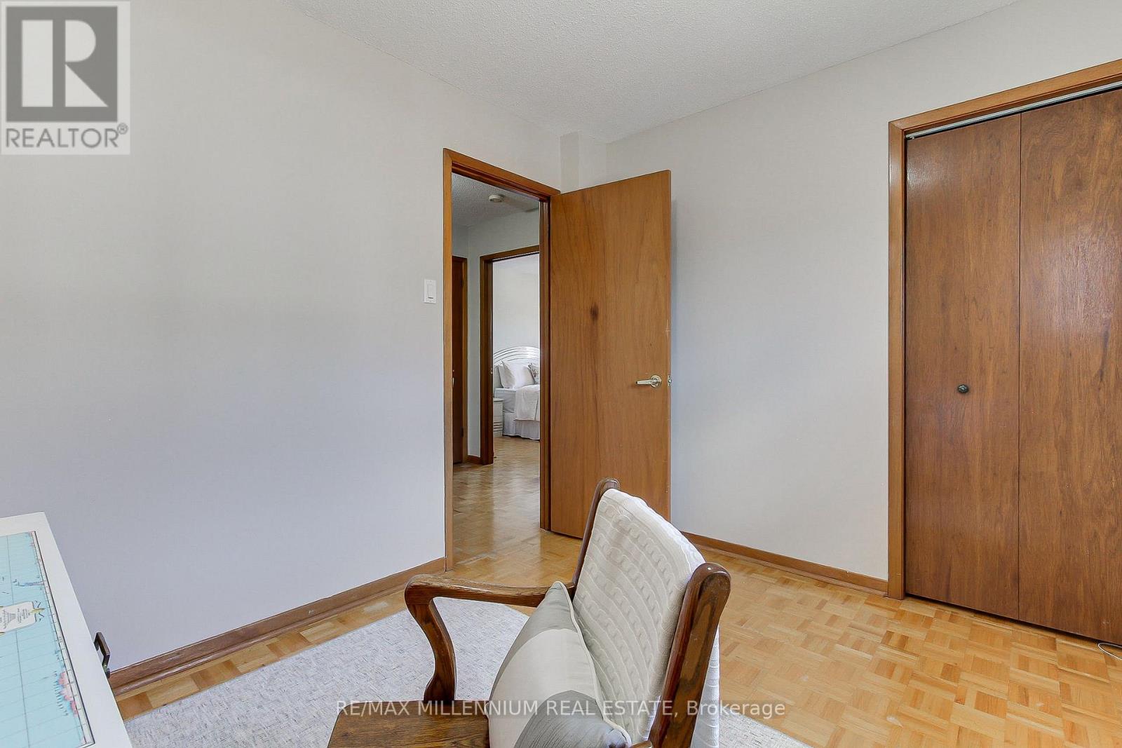 7431 Sigsbee Drive, Mississauga, Ontario  L4T 3S5 - Photo 19 - W13830426