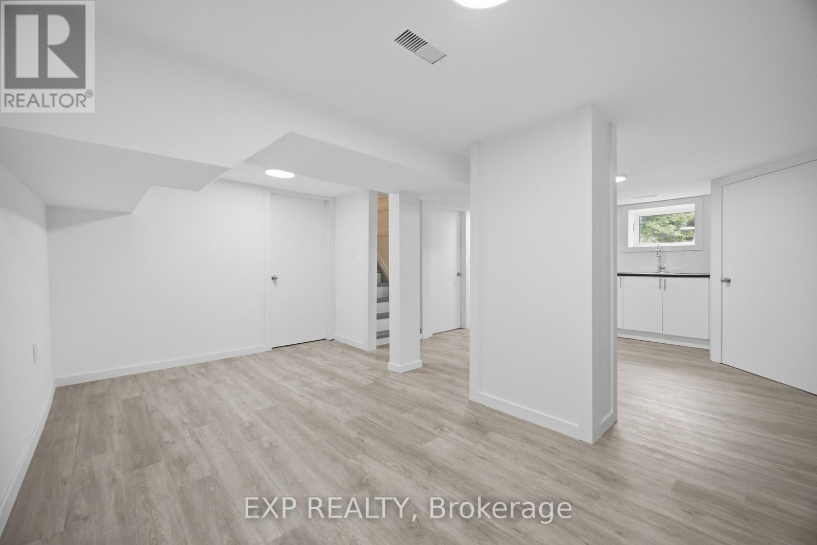 32 Maple Avenue E, Halton Hills, Ontario  L7G 5M2 - Photo 27 - W13830454