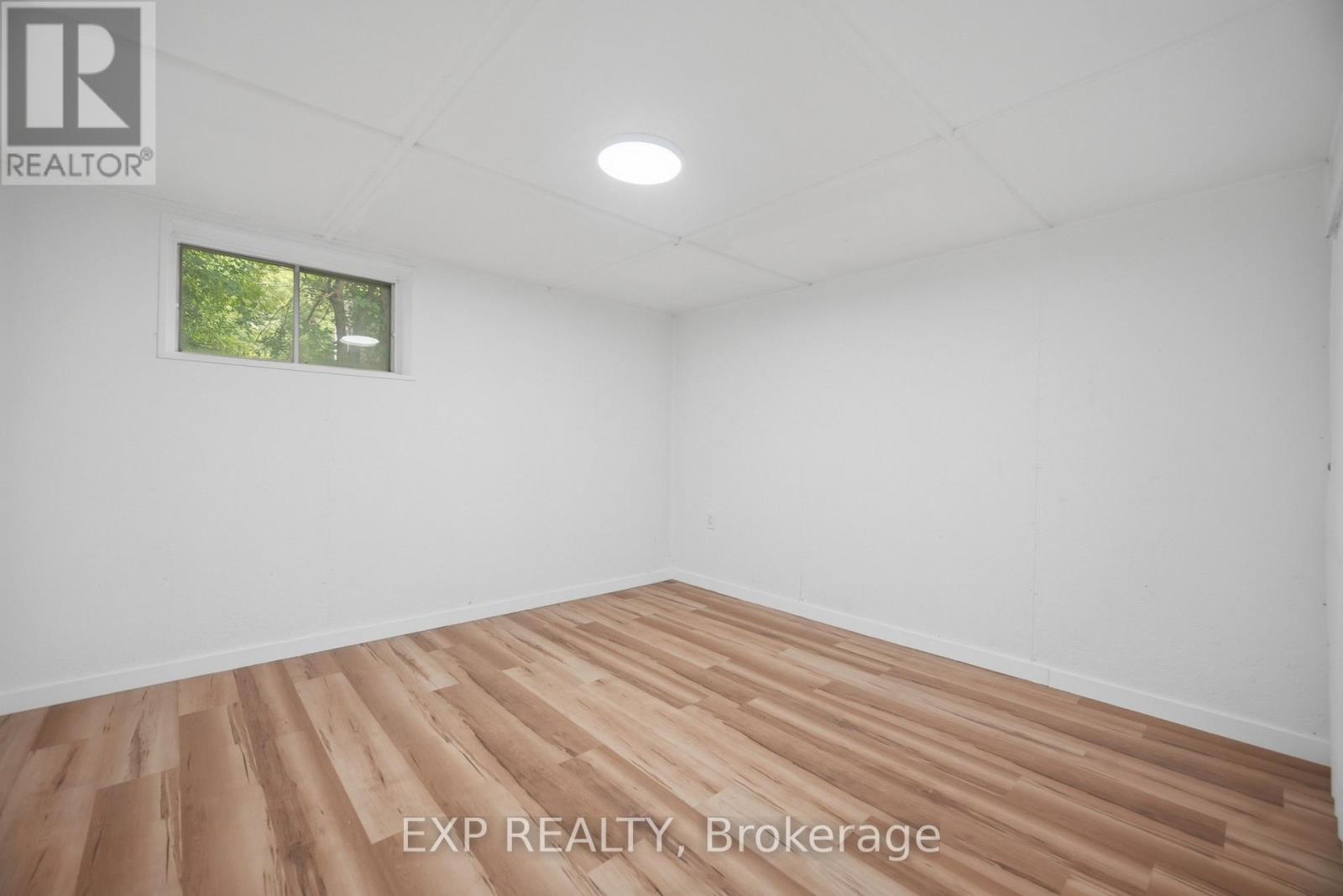 32 Maple Avenue E, Halton Hills, Ontario  L7G 5M2 - Photo 29 - W13830454