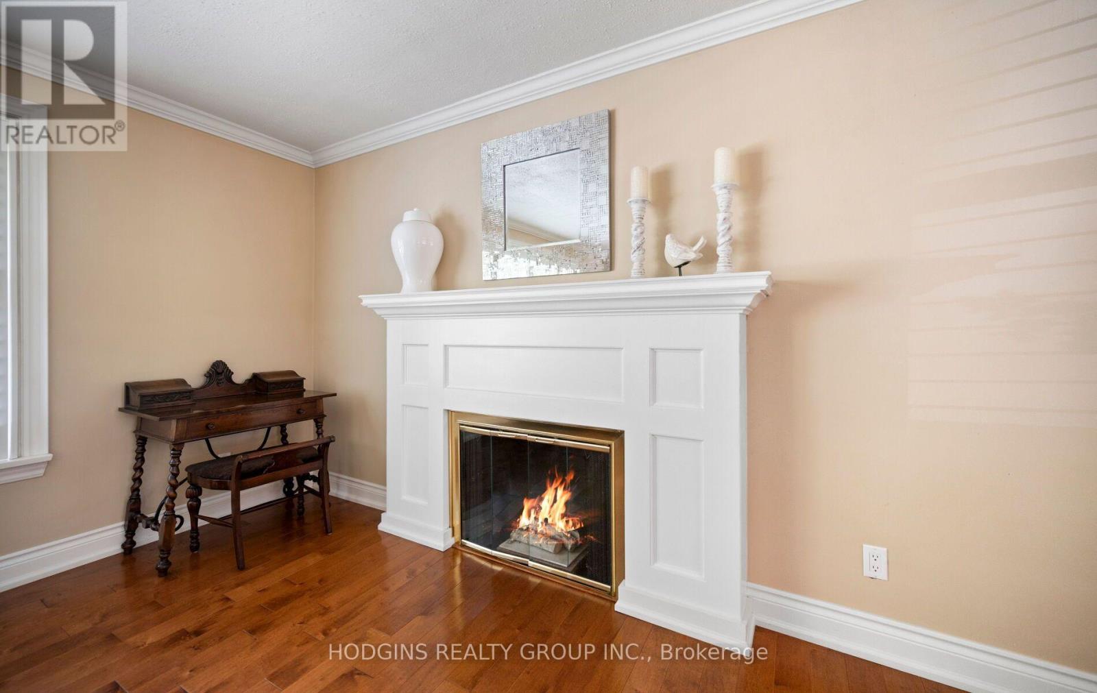 4334 Spruce Avenue, Burlington, Ontario  L7L 1L5 - Photo 12 - W13830456