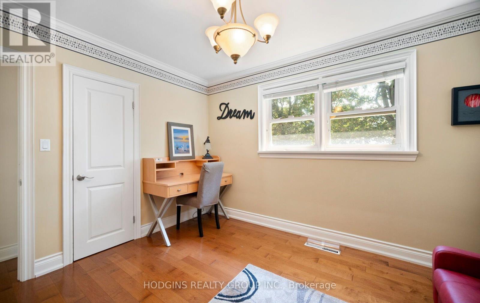 4334 Spruce Avenue, Burlington, Ontario  L7L 1L5 - Photo 25 - W13830456