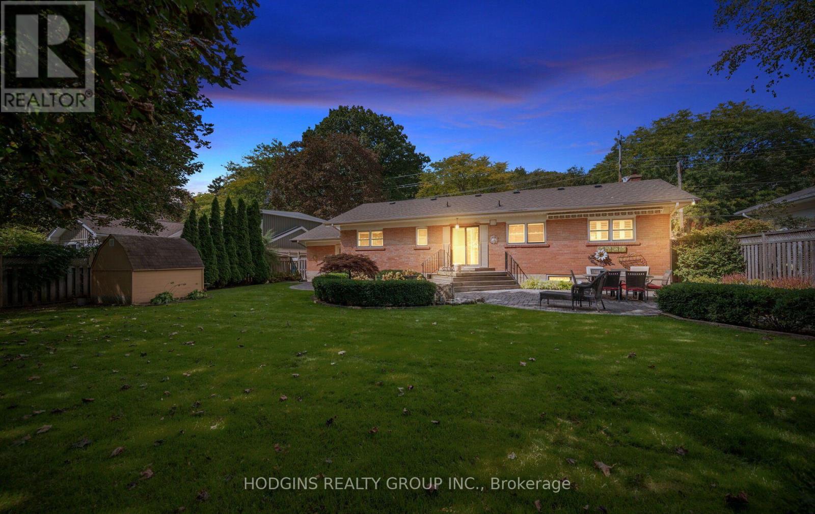 4334 Spruce Avenue, Burlington, Ontario  L7L 1L5 - Photo 47 - W13830456