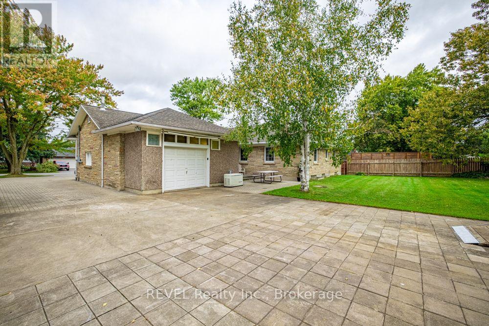340 Thornwood Avenue, Fort Erie (Ridgeway), Ontario  L0S 1N0 - Photo 8 - X13824628