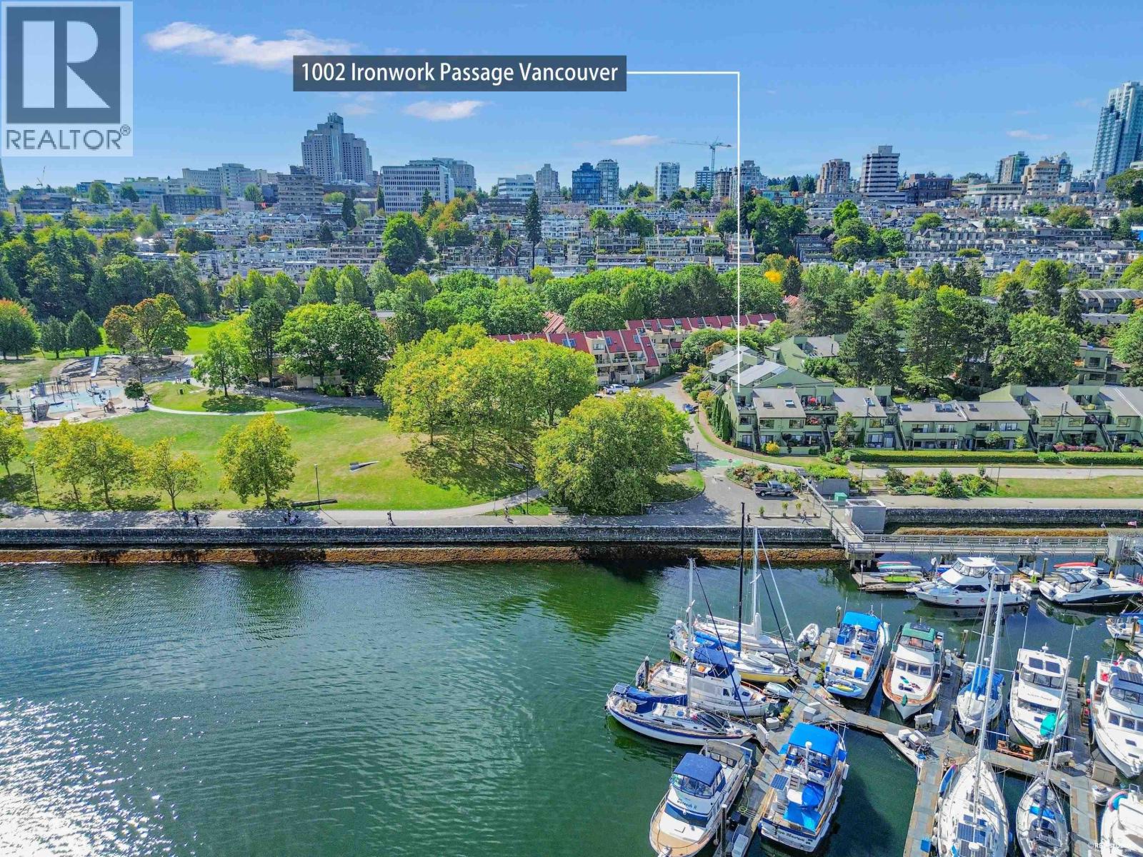 1002 Ironwork Passage, Vancouver, British Columbia  V6H 3P1 - Photo 2 - R3169526