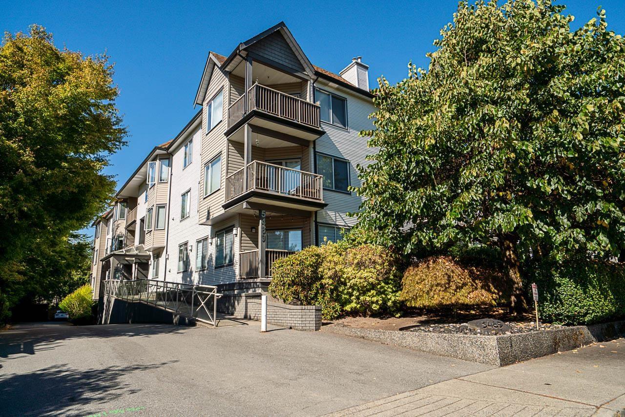 304 5489 201 Street, Langley, British Columbia  V3A 1P8 - Photo 1 - R3169636