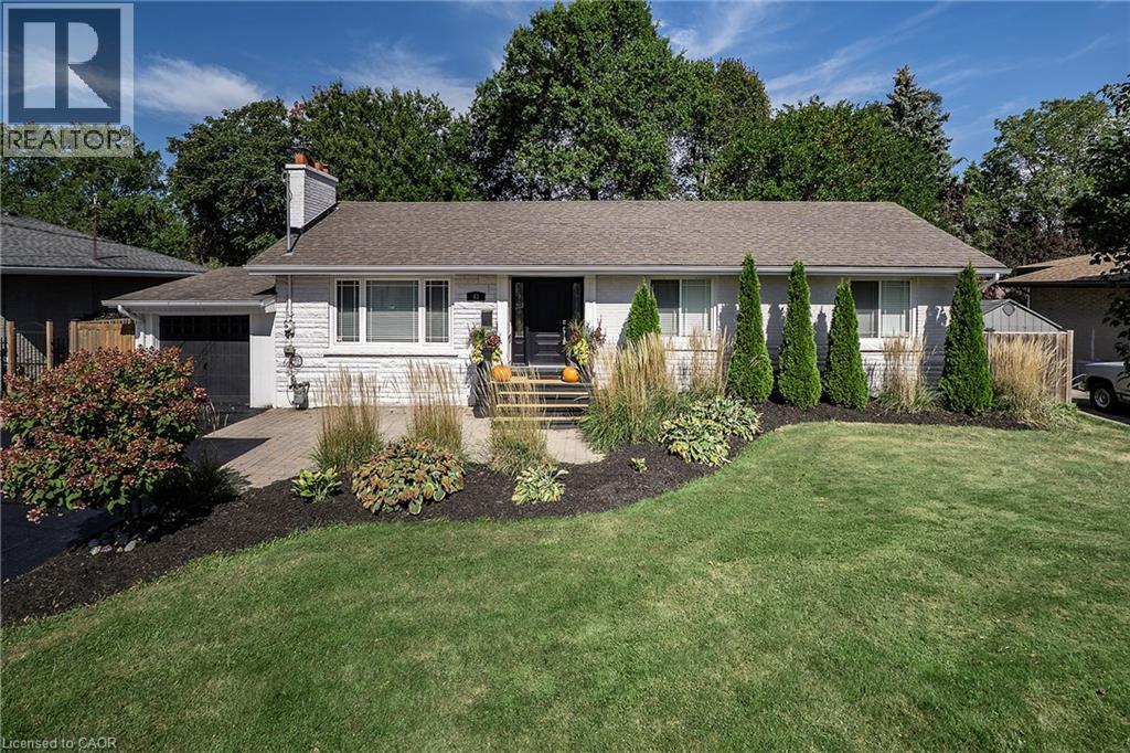 43 MILLER Drive, Ancaster, Ontario