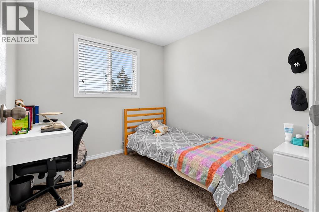 369 Falshire Drive Ne, Calgary, Alberta  t3j 1t8 - Photo 28 - A2345557