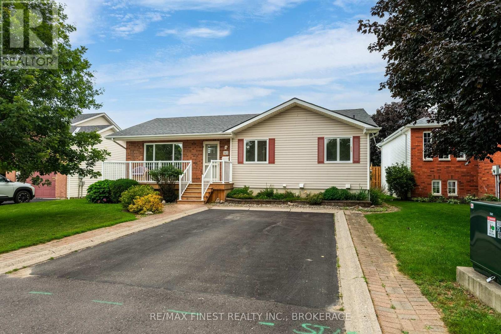 $549,900.00145 Elmwood Drive, Gananoque, Ontario