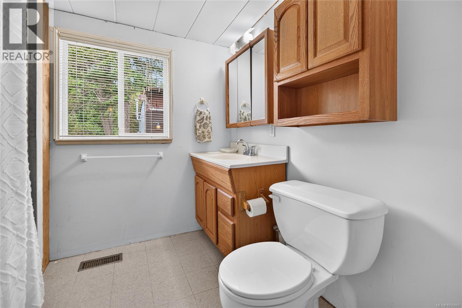 6553 Island Hwy N, Merville, British Columbia  V0R 2M0 - Photo 38 - 1050860