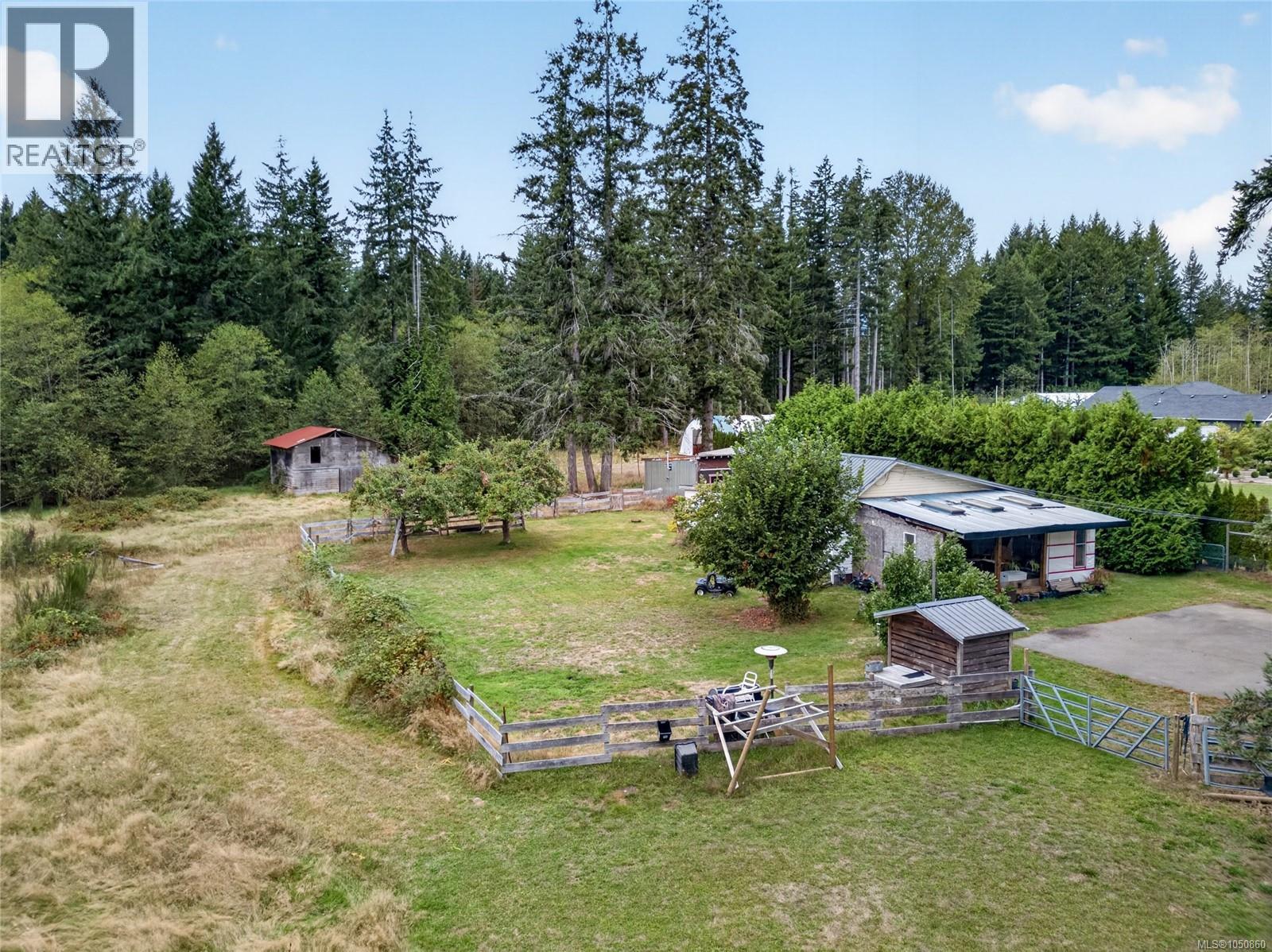 6553 Island Hwy N, Merville, British Columbia  V0R 2M0 - Photo 11 - 1050860