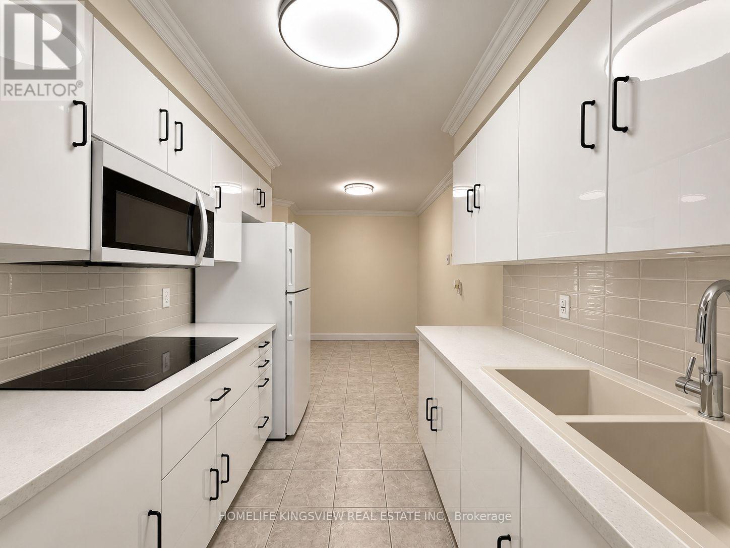 39 Pioneer Pathway, Toronto, Ontario  M1B 3S3 - Photo 5 - E13825918