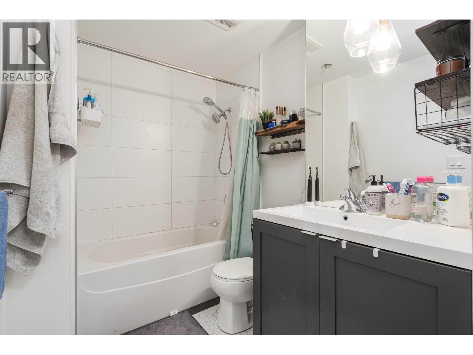 208 2511 Quebec Street, Vancouver, British Columbia  V5T 0B6 - Photo 13 - R3169702