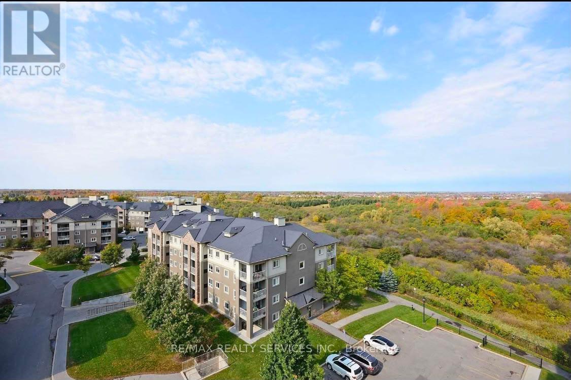 803 - 10 Dayspring Circle, Brampton, Ontario L6P 1B9 - Photo 2 - W13761414