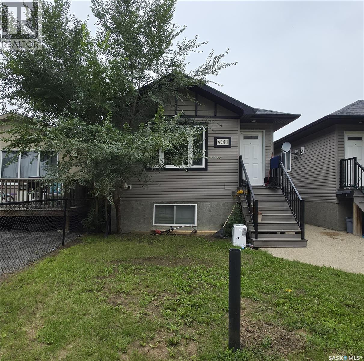 434 Ottawa Street, Regina, Saskatchewan  S4R 1N9 - Photo 1 - SK048907