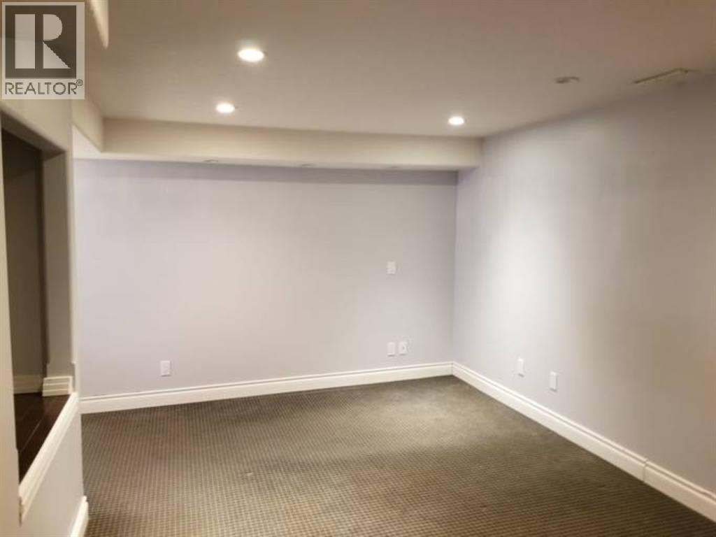 109 Ceal Square