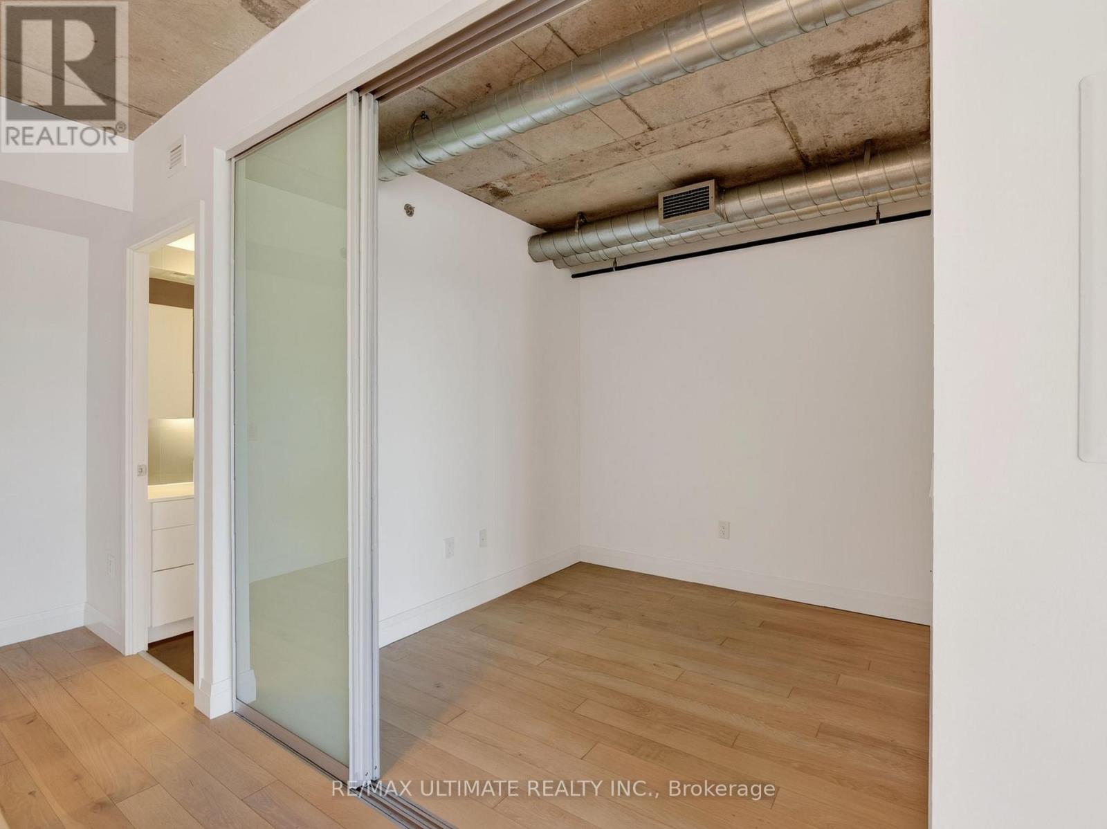 701 - 32 Trolley Crescent, Toronto, Ontario  M5A 0E9 - Photo 21 - C13830508