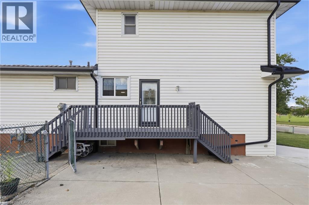 63 Folkestone Avenue, Hamilton, Ontario L8V 4N1 - Photo 7 - 40866486