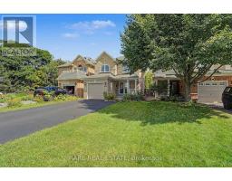 521 HICKORY AVENUE N, Whitby, Ontario