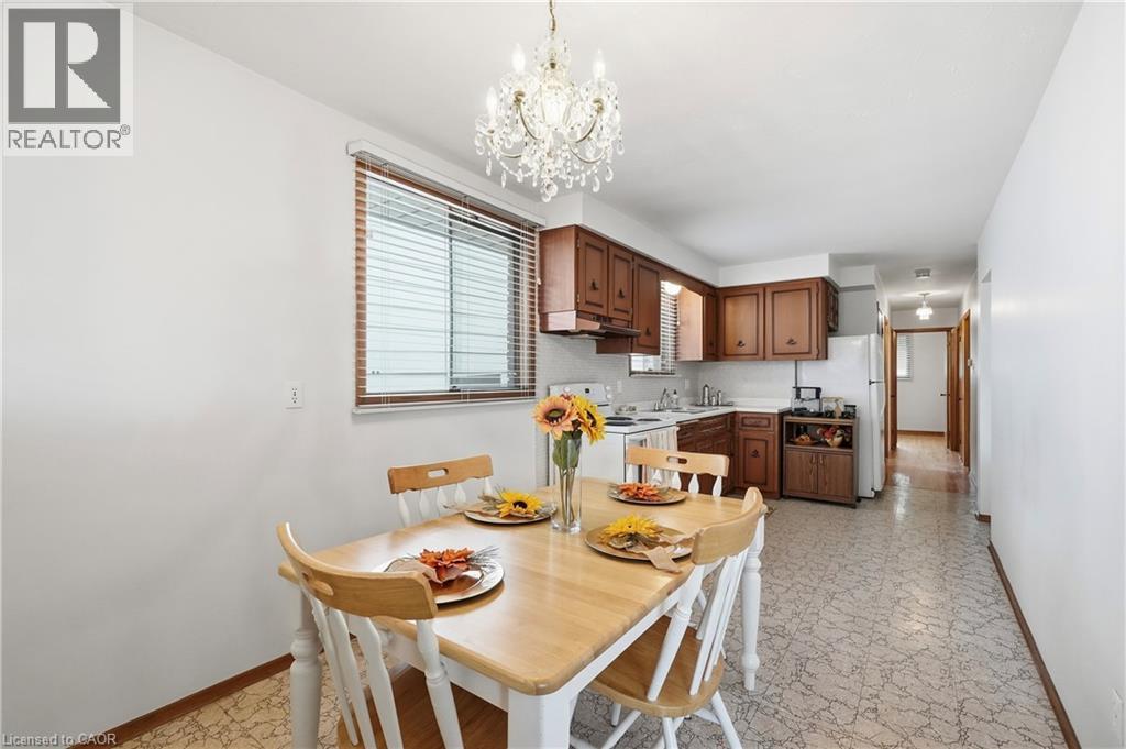 23 Chatham Street, Hamilton, Ontario  L8P 2B3 - Photo 4 - 40866552