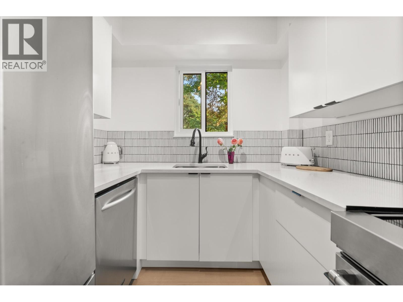 204 391 E 7th Avenue, Vancouver, British Columbia  V5T 4H1 - Photo 3 - R3169684