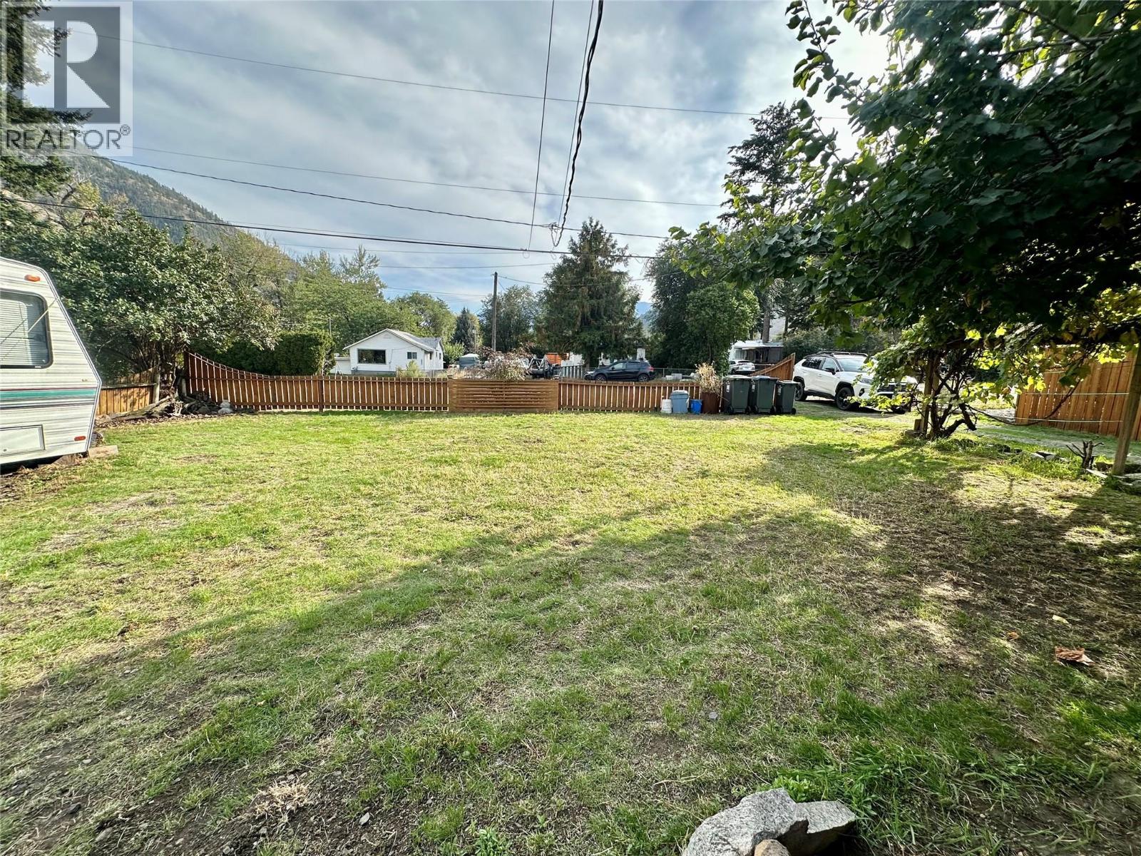 2632 6th Street, Olalla, British Columbia  V0X 1N0 - Photo 36 - 10401549