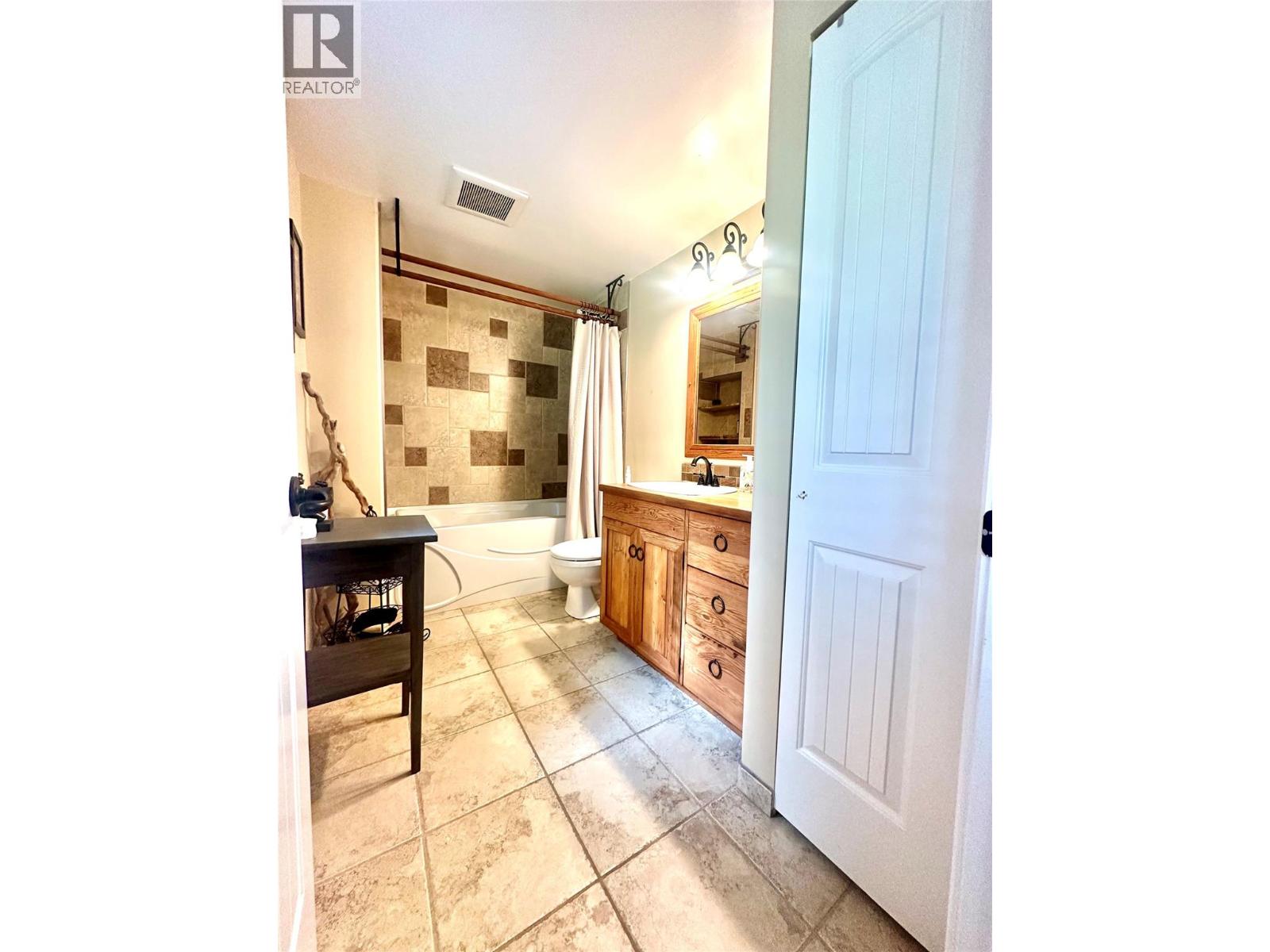 2632 6th Street, Olalla, British Columbia  V0X 1N0 - Photo 16 - 10401549