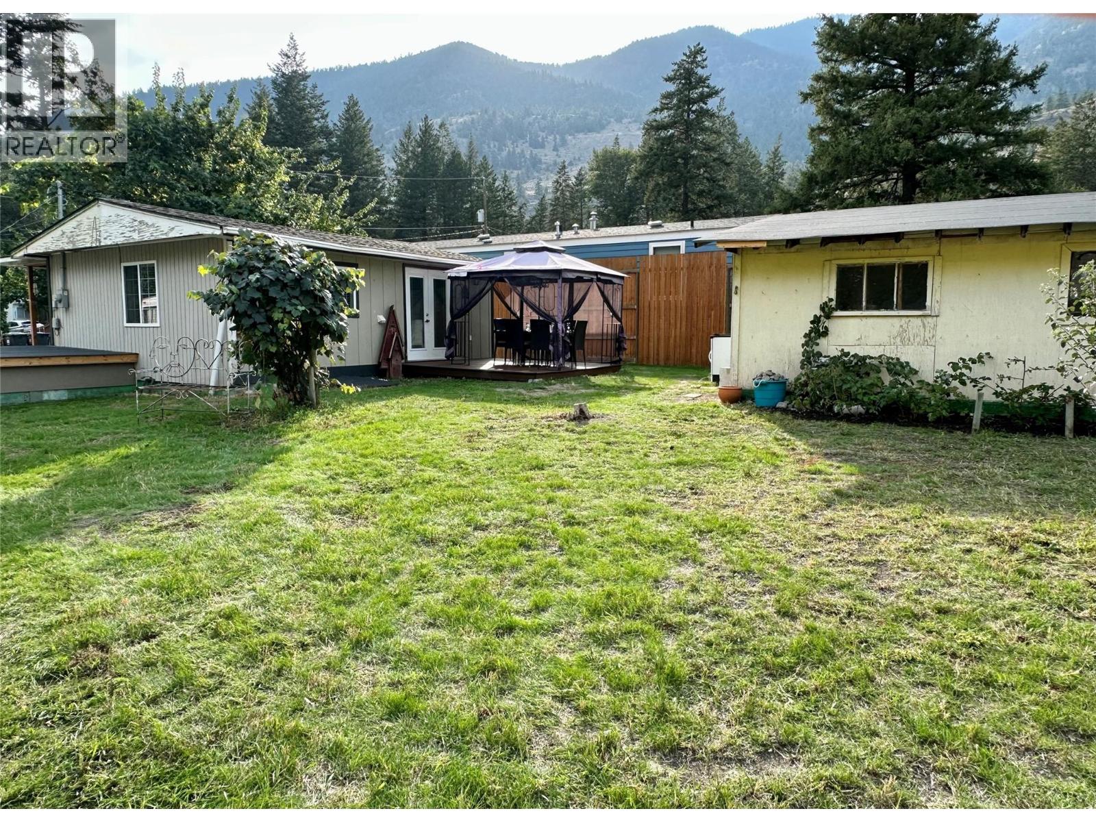 2632 6th Street, Olalla, British Columbia  V0X 1N0 - Photo 8 - 10401549