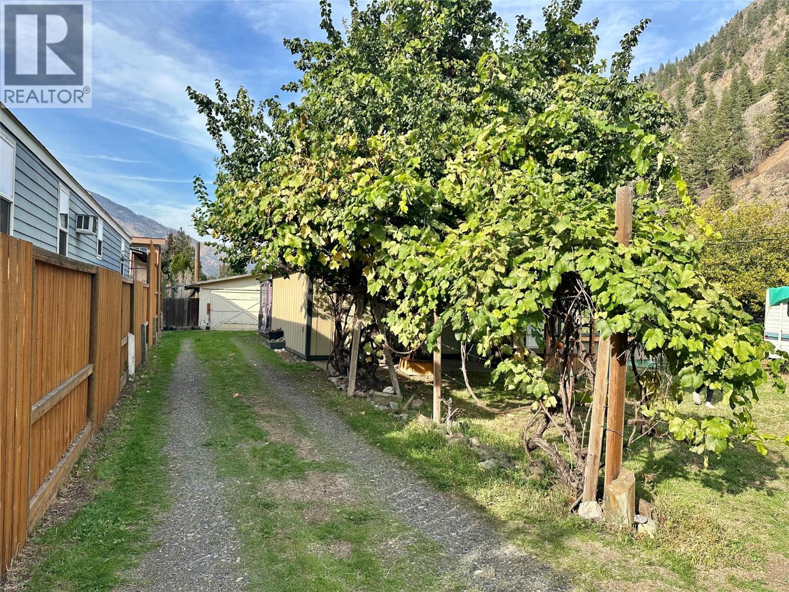 2632 6th Street, Olalla, British Columbia  V0X 1N0 - Photo 7 - 10401549