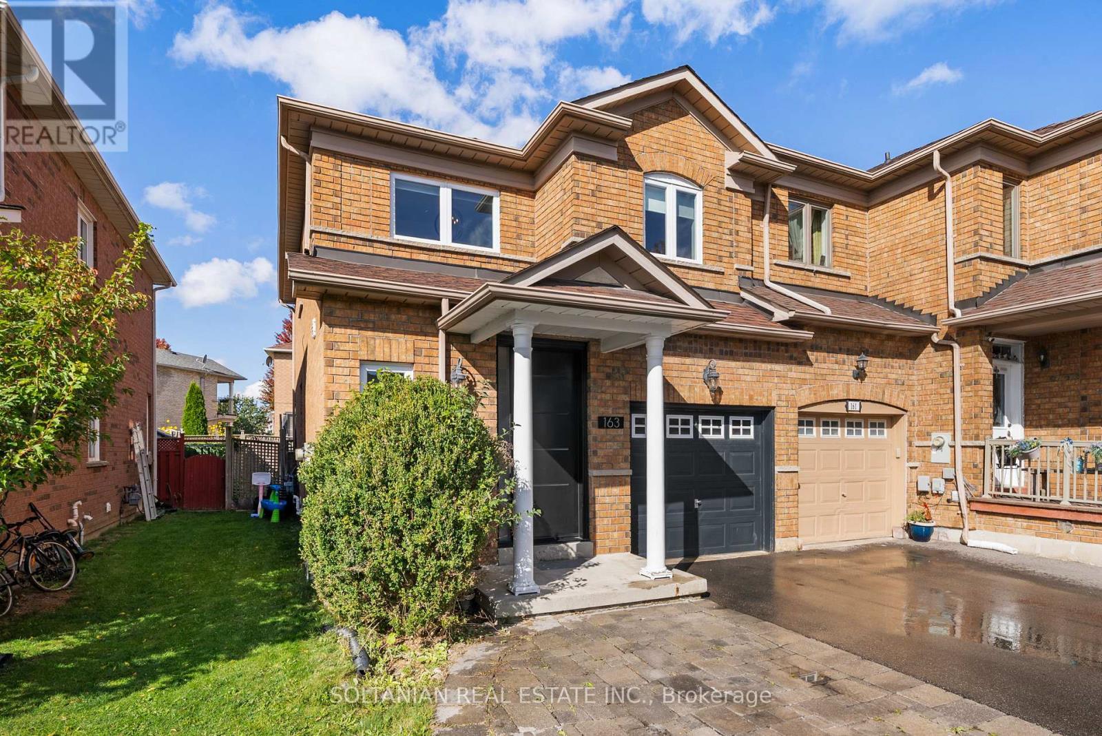 163 Wildberry Crescent, Vaughan, Ontario  L4H 2E8 - Photo 4 - N13830526
