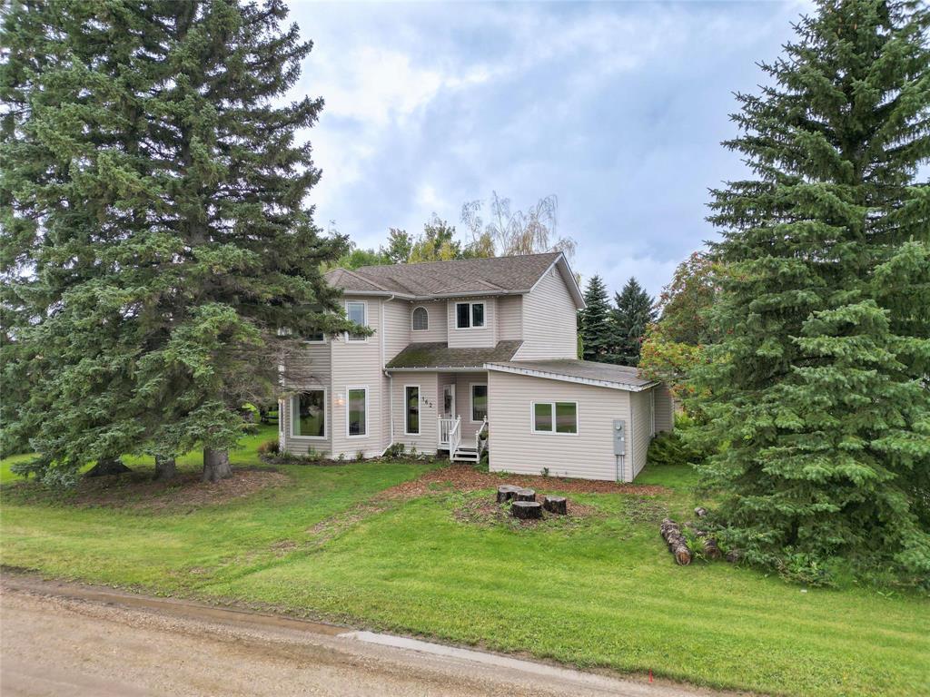 162 1st Street, Cromer, Manitoba  R0M 0J0 - Photo 0 - 202623175
