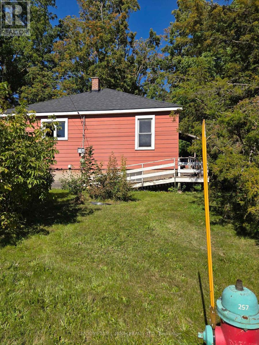 79 Frederick Street, Orillia, Ontario  L3V 5W6 - Photo 2 - S13655208