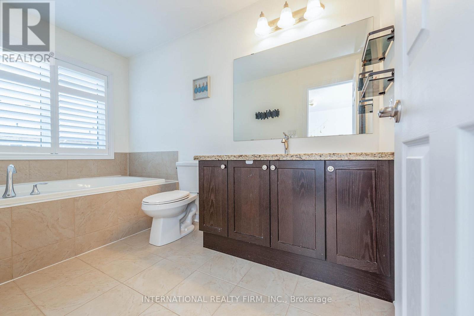 99 Huguenot Road, Oakville, Ontario  L6H 0M3 - Photo 21 - W13830474