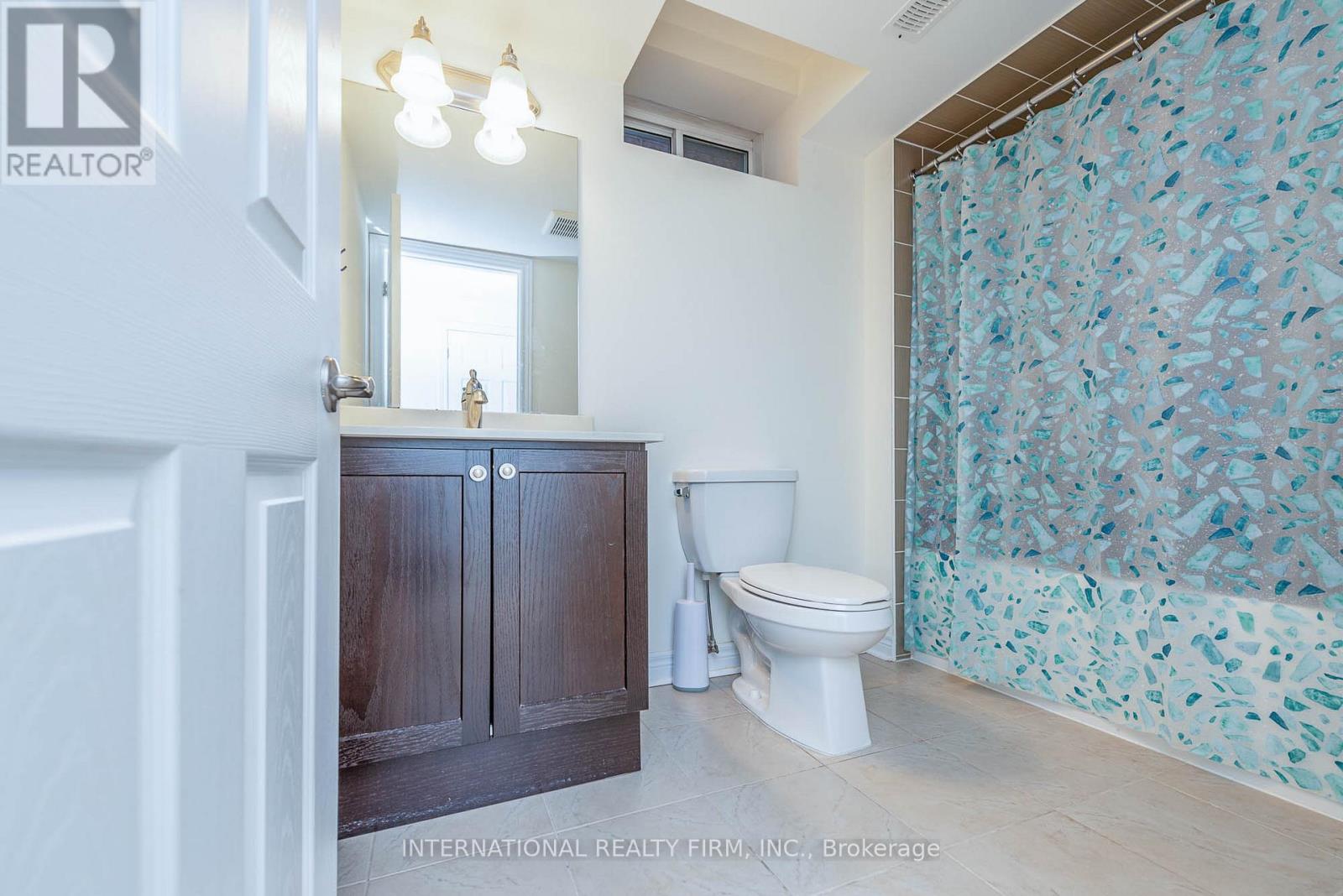 99 Huguenot Road, Oakville, Ontario  L6H 0M3 - Photo 30 - W13830474