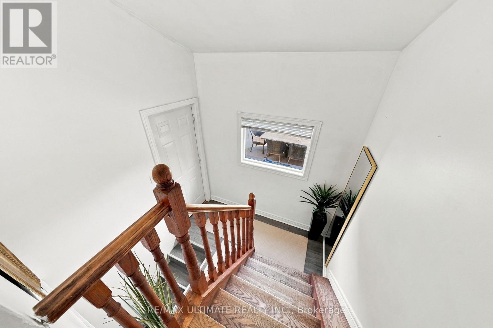 372 Blackthorn Avenue, Toronto, Ontario  M6M 3B9 - Photo 13 - W13830496