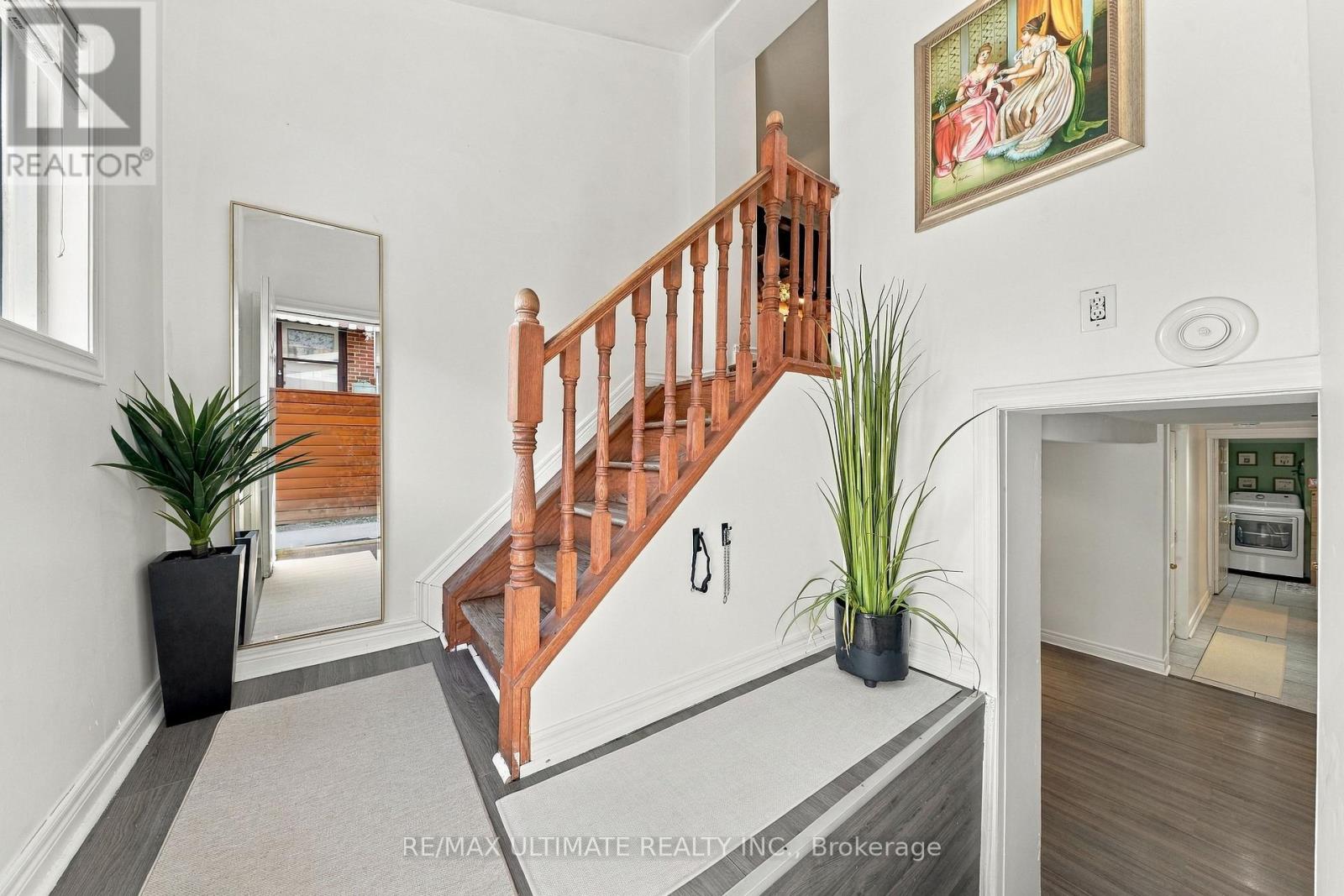 372 Blackthorn Avenue, Toronto, Ontario  M6M 3B9 - Photo 14 - W13830496