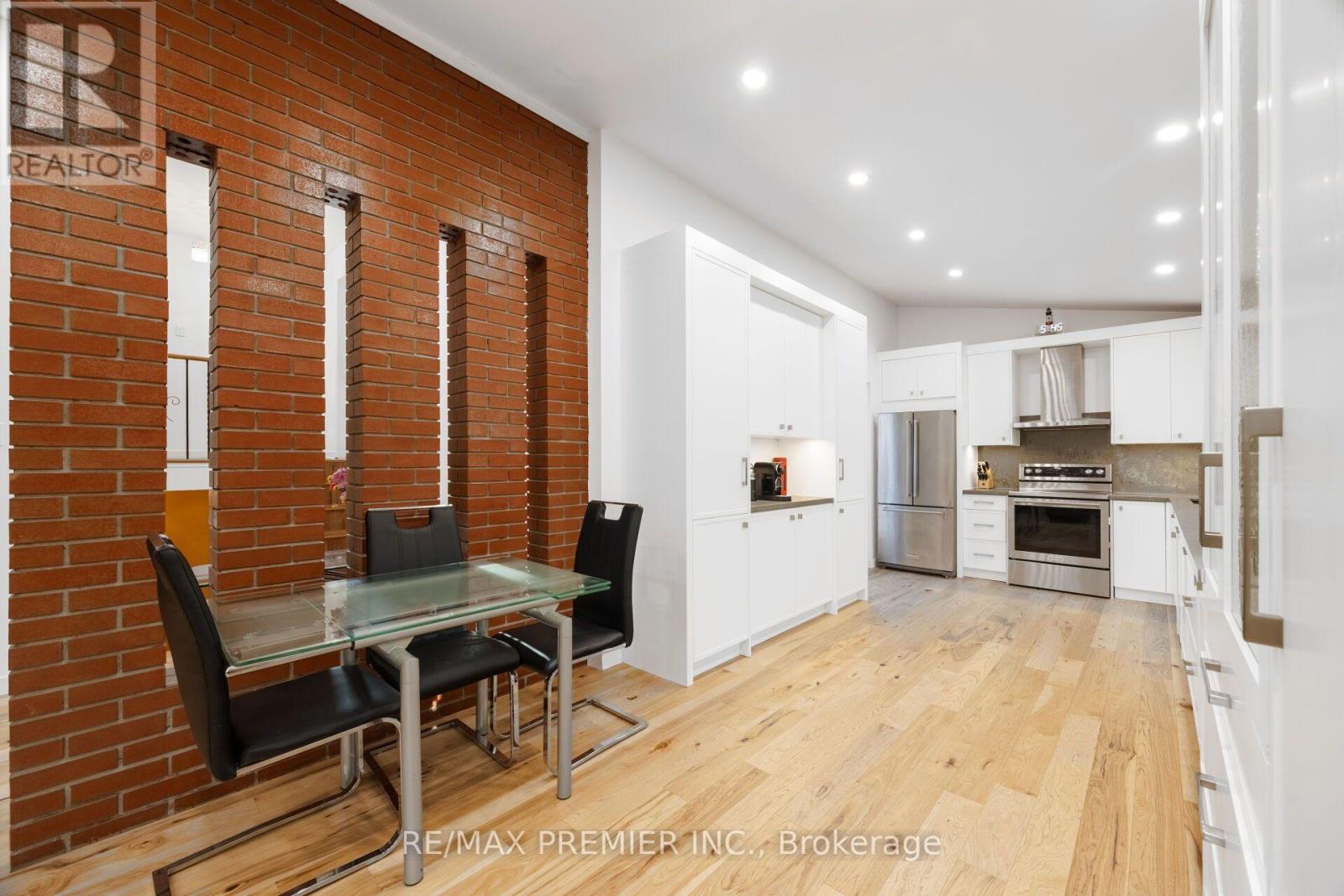 9 Adeline Court, Toronto, Ontario  M9V 3M9 - Photo 13 - W13830498